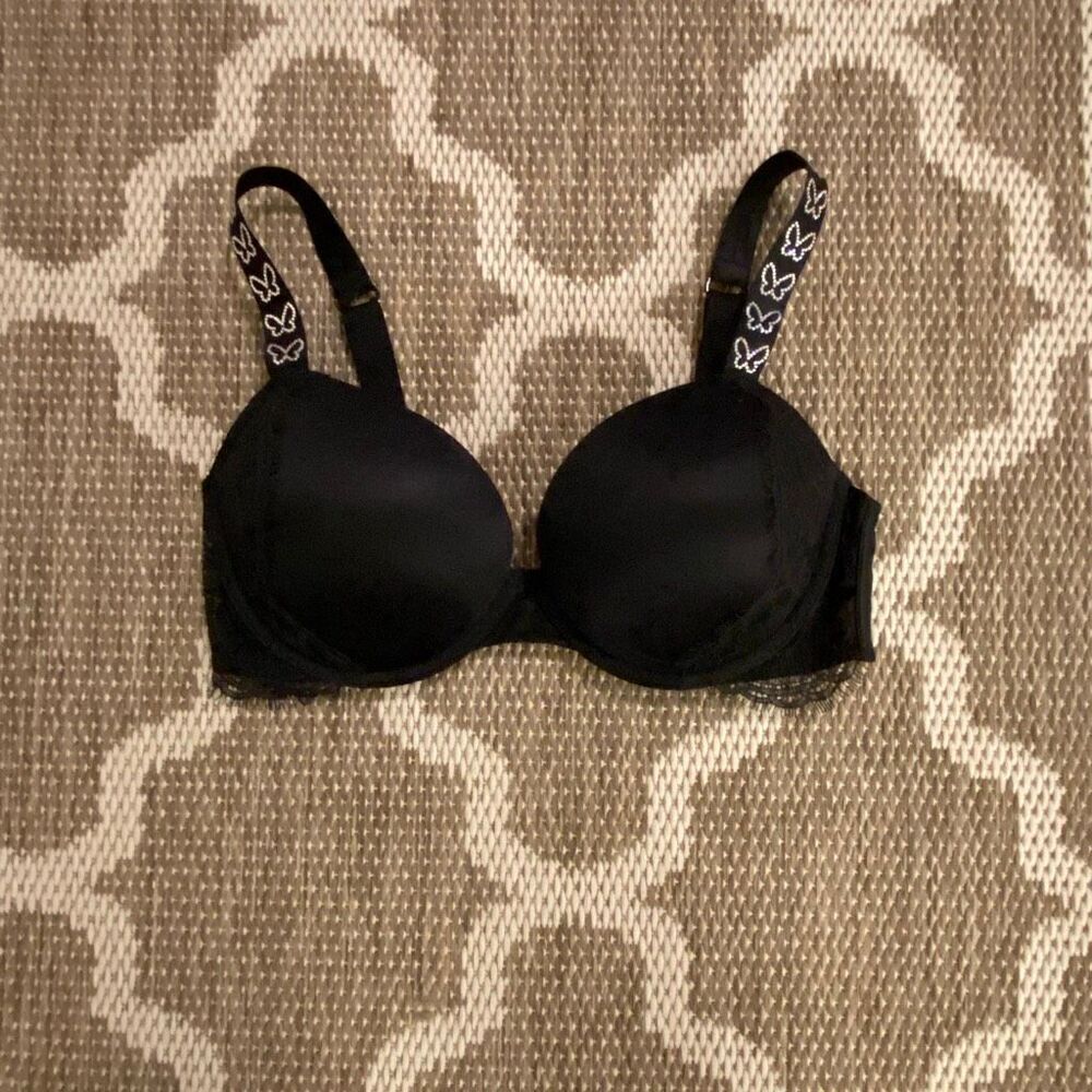 Victoria’s Secret very sexy push-up bra size 34D